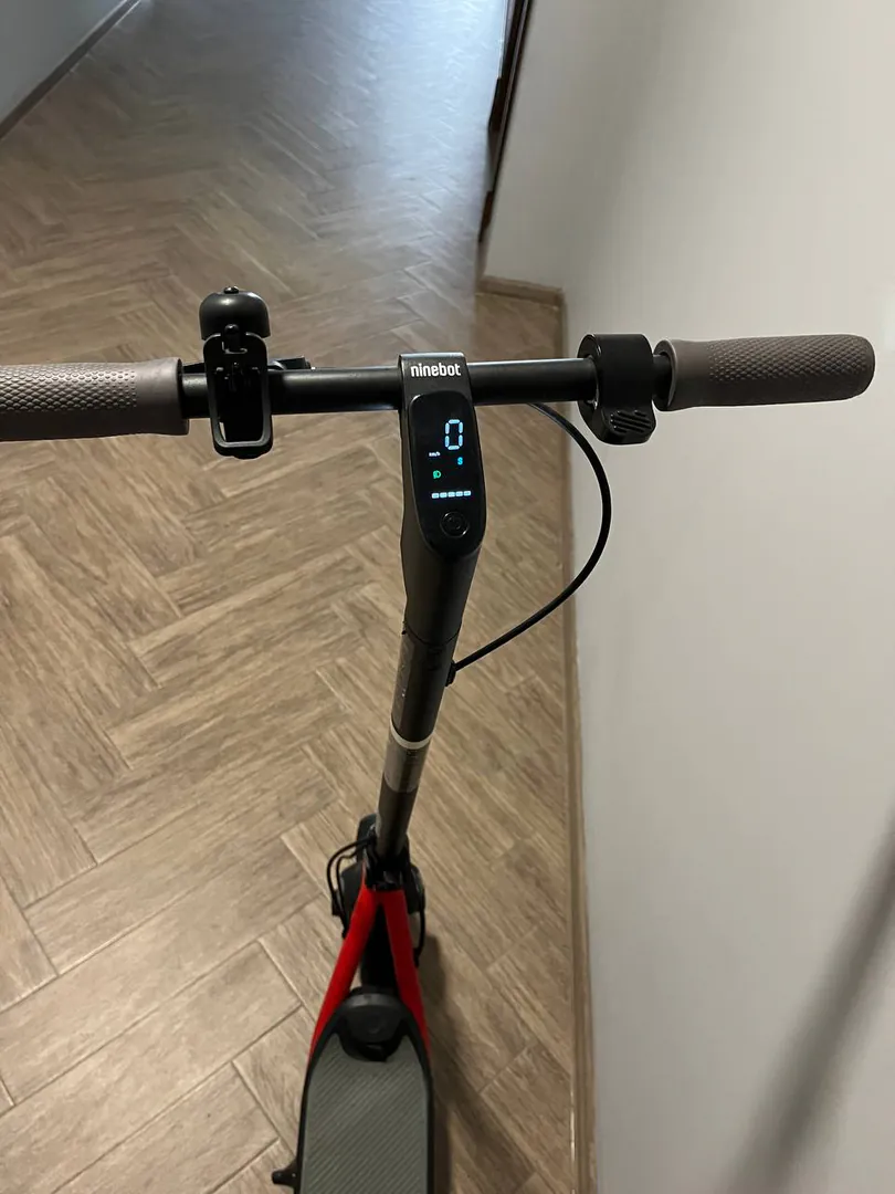 Segway Ninebot D18E Electric Scooter — photo 2