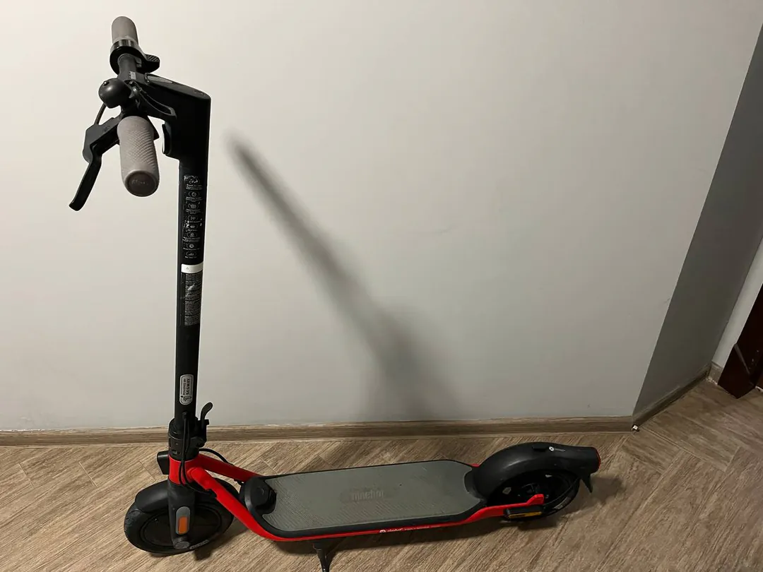 Segway Ninebot D18E Electric Scooter — photo 3