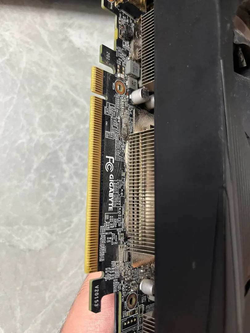 Graphics Card Gigabyte AORUS RTX 3060 Ti Master 8G — photo 3