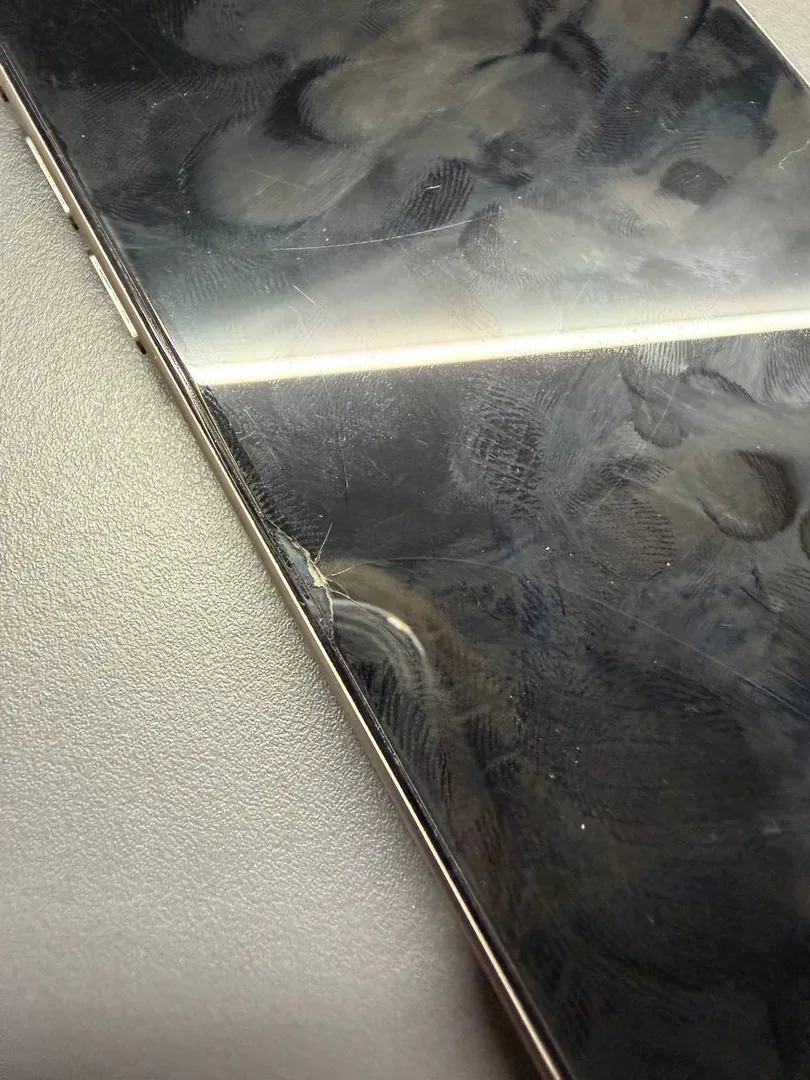 iPhone 15 Pro Natural Titanium — фото 2