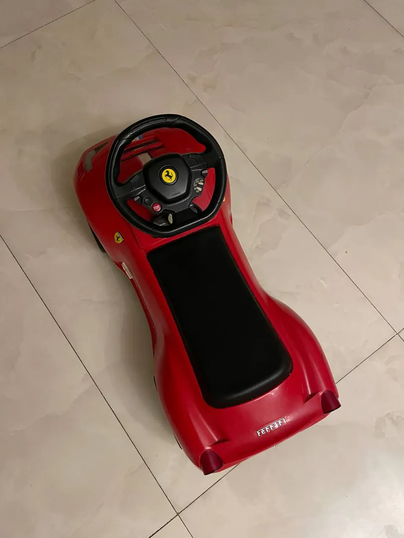 Children's toy car — photo 1