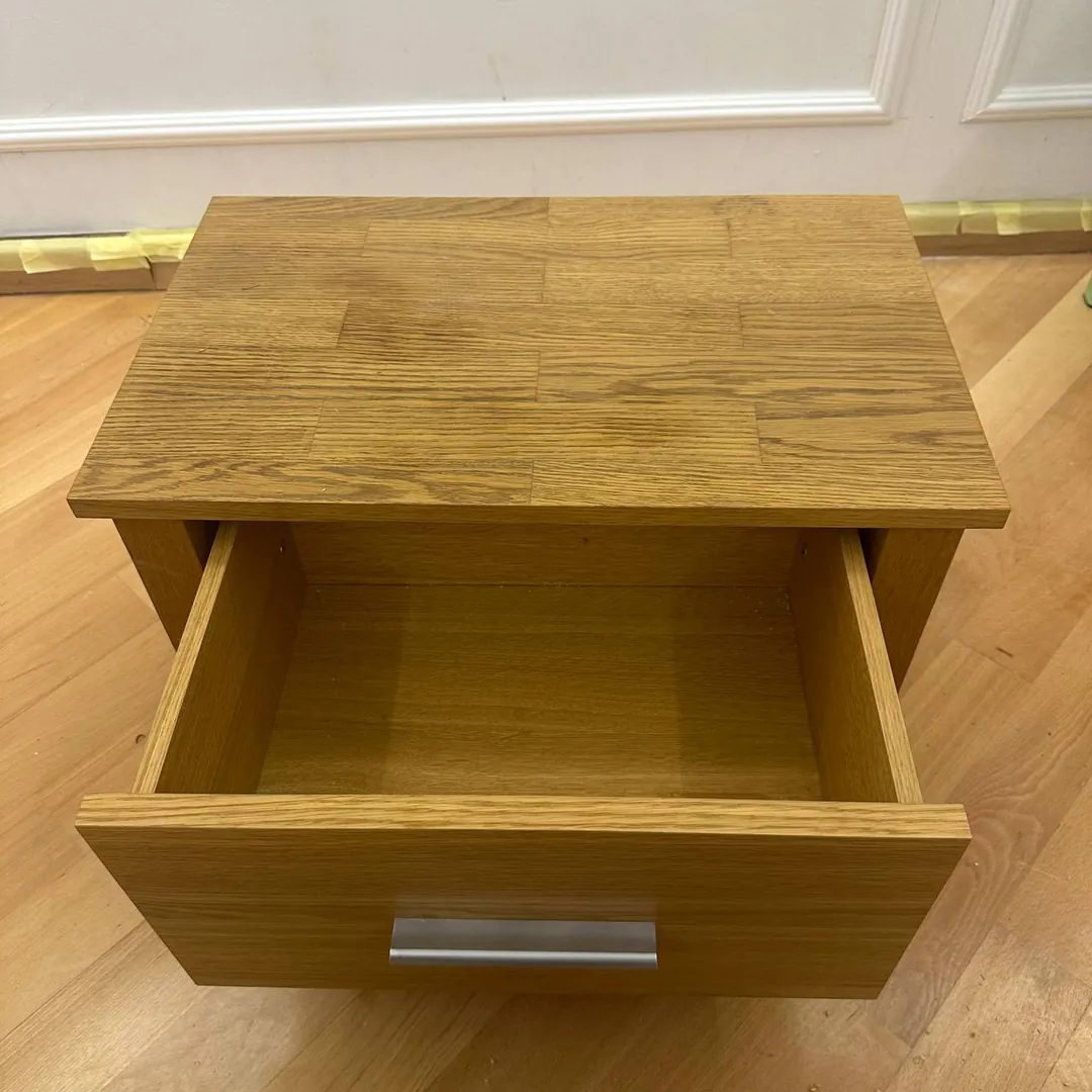 Bedside tables — photo 1