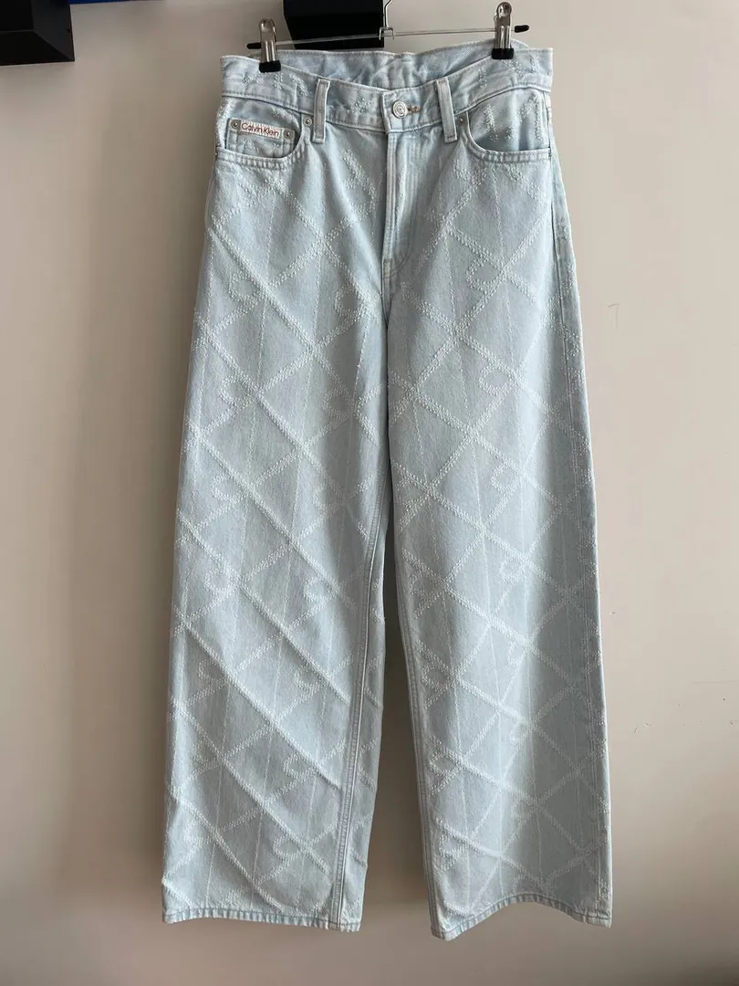 Calvin Klein Jeans Low Rise Baggy Jeans — photo 6