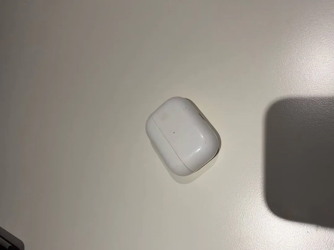 AirPods Pro — photo 1