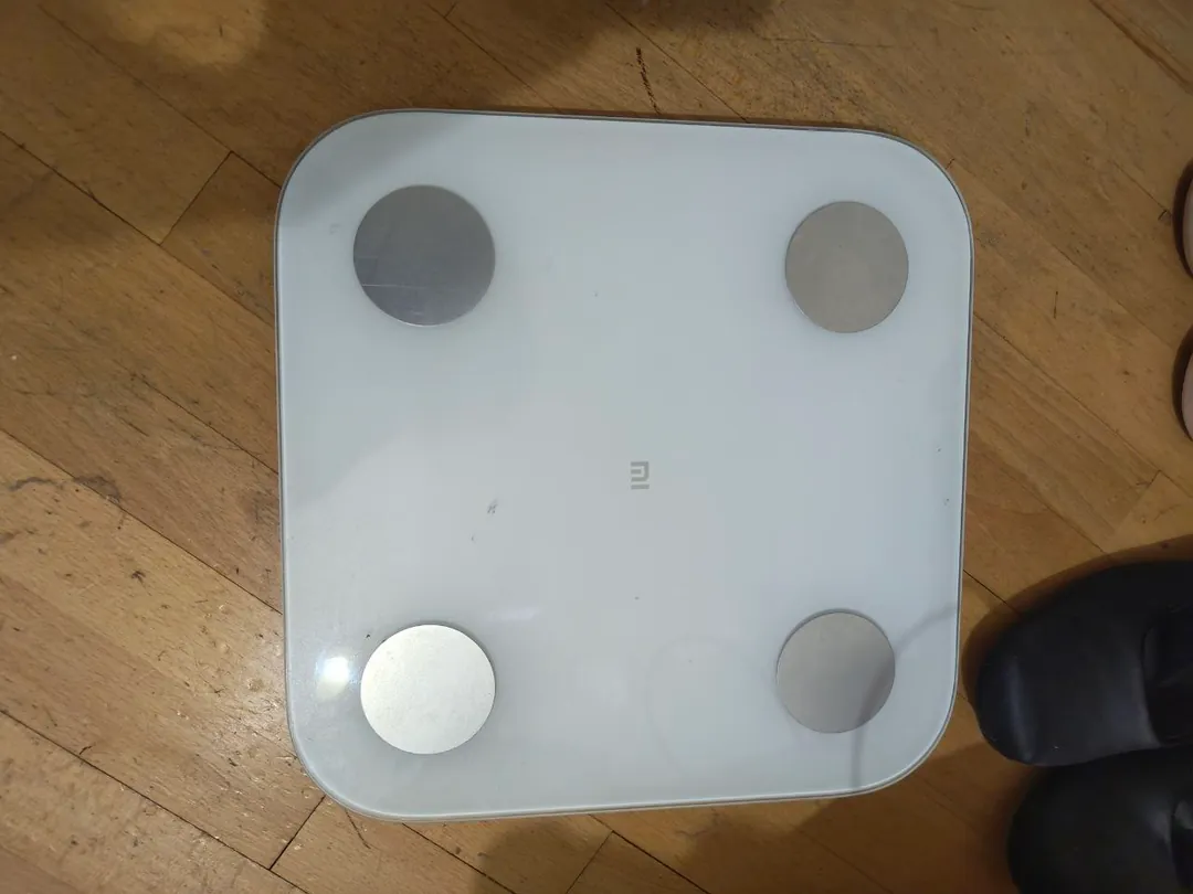 Xiaomi Mi Body Composition Scale 2 წონა — ფოტო 1