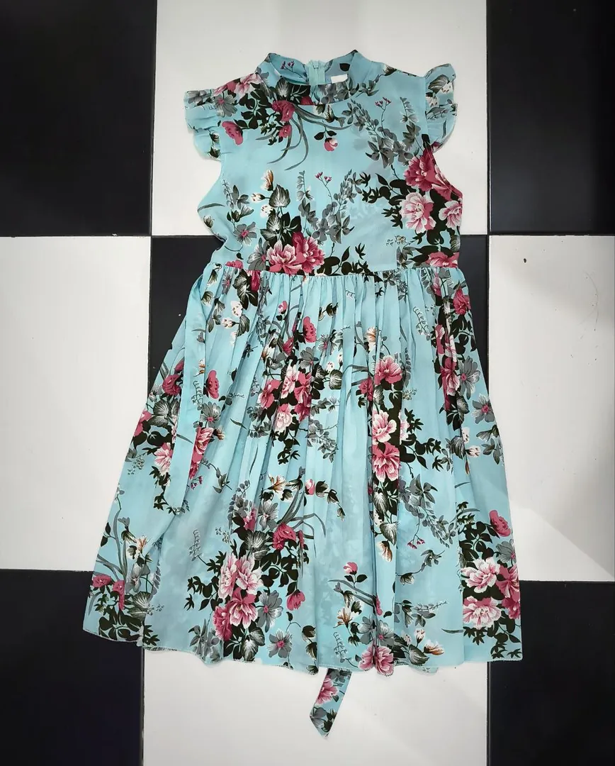 Kids dress with belt — photo 1