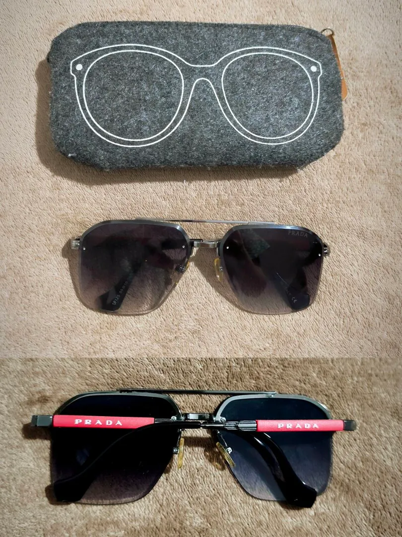 Sunglasses with case — photo 1