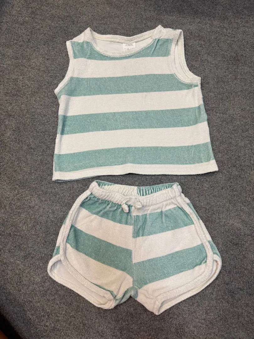 Children's clothing and shoes — photo 5