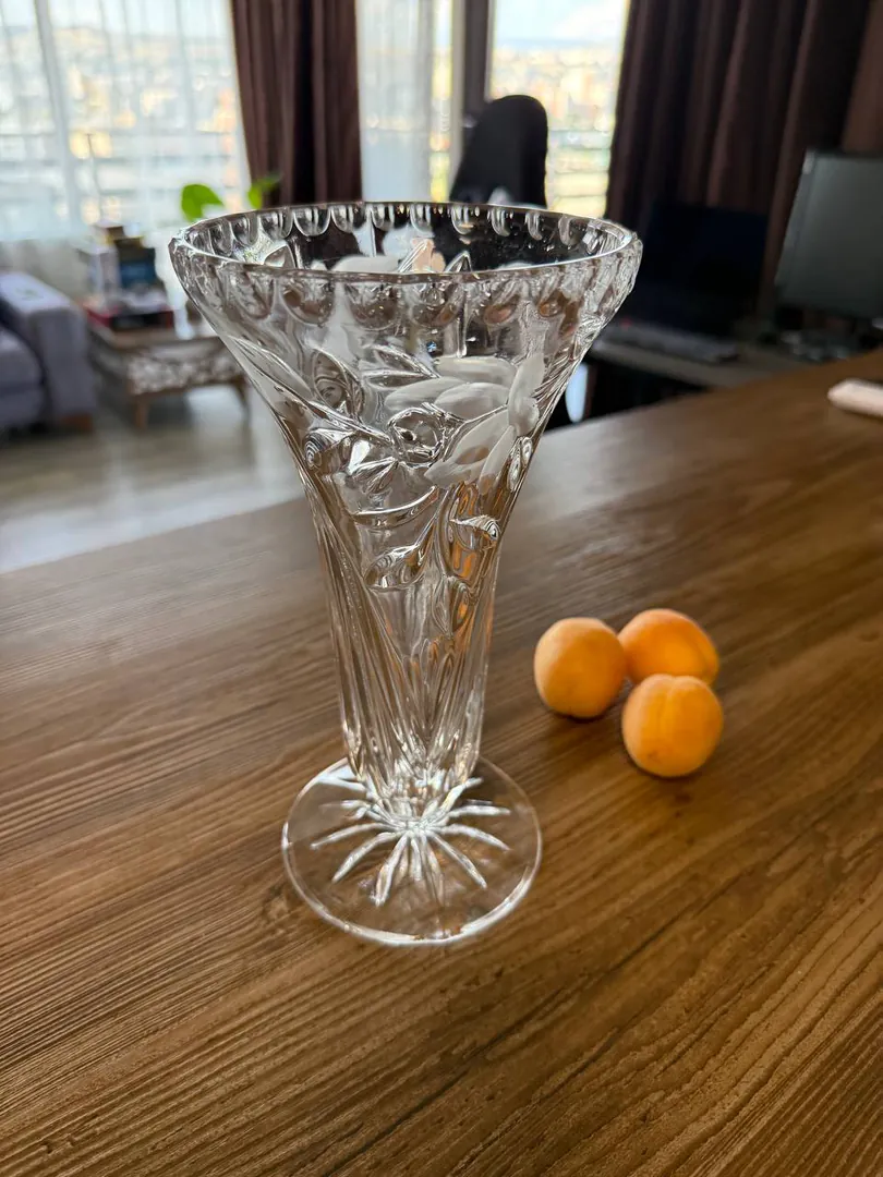 Crystal vase — photo 1