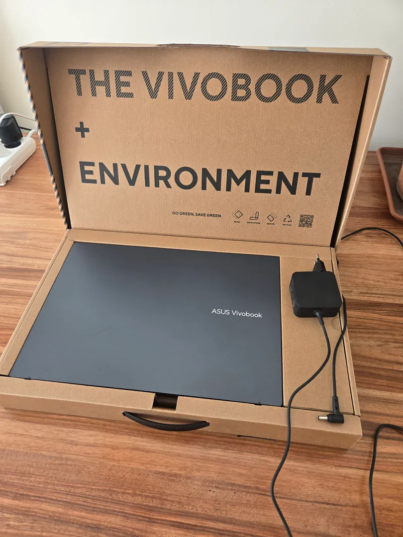 Ноутбук ASUS Vivobook X1603ZA — фото 1