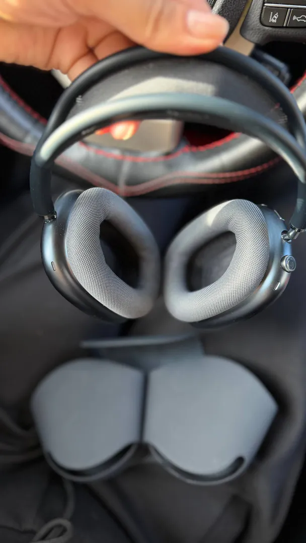 Headphones AirPods Max Midnight — photo 2