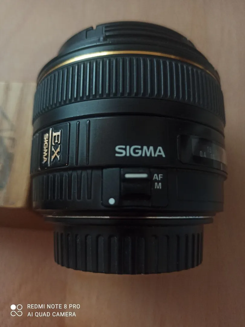 Lens Sigma 30mm f/1.4 EX DC HSM for Canon — photo 1