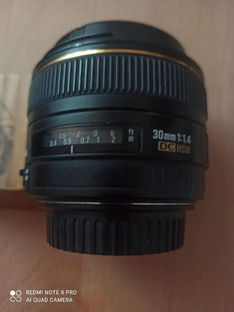 Lens Sigma 30mm f/1.4 EX DC HSM for Canon — photo 2