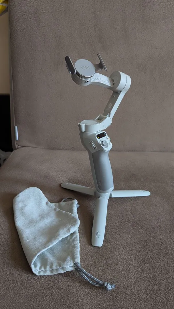 Stabilizer DJI Osmo Mobile SE — photo 2