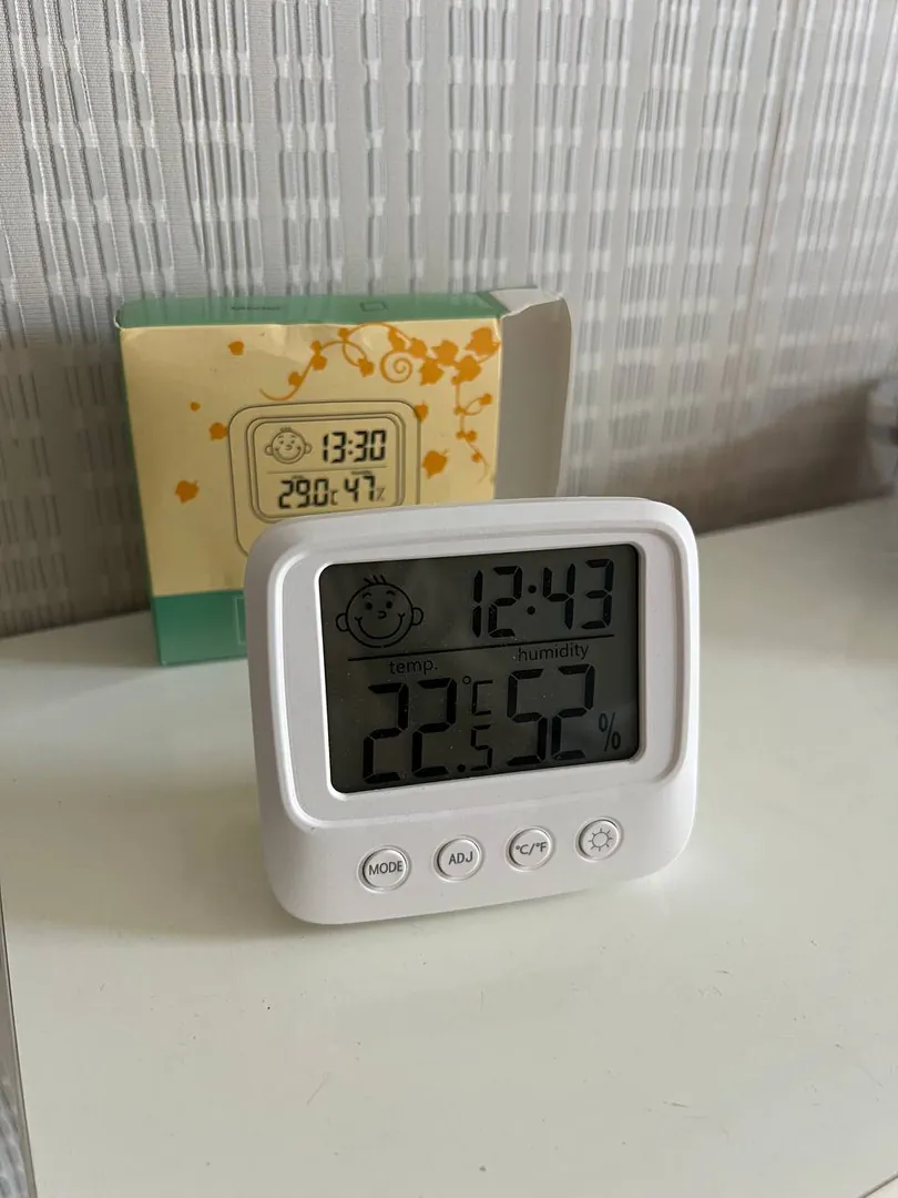 Hygrometer-thermometer — photo 1