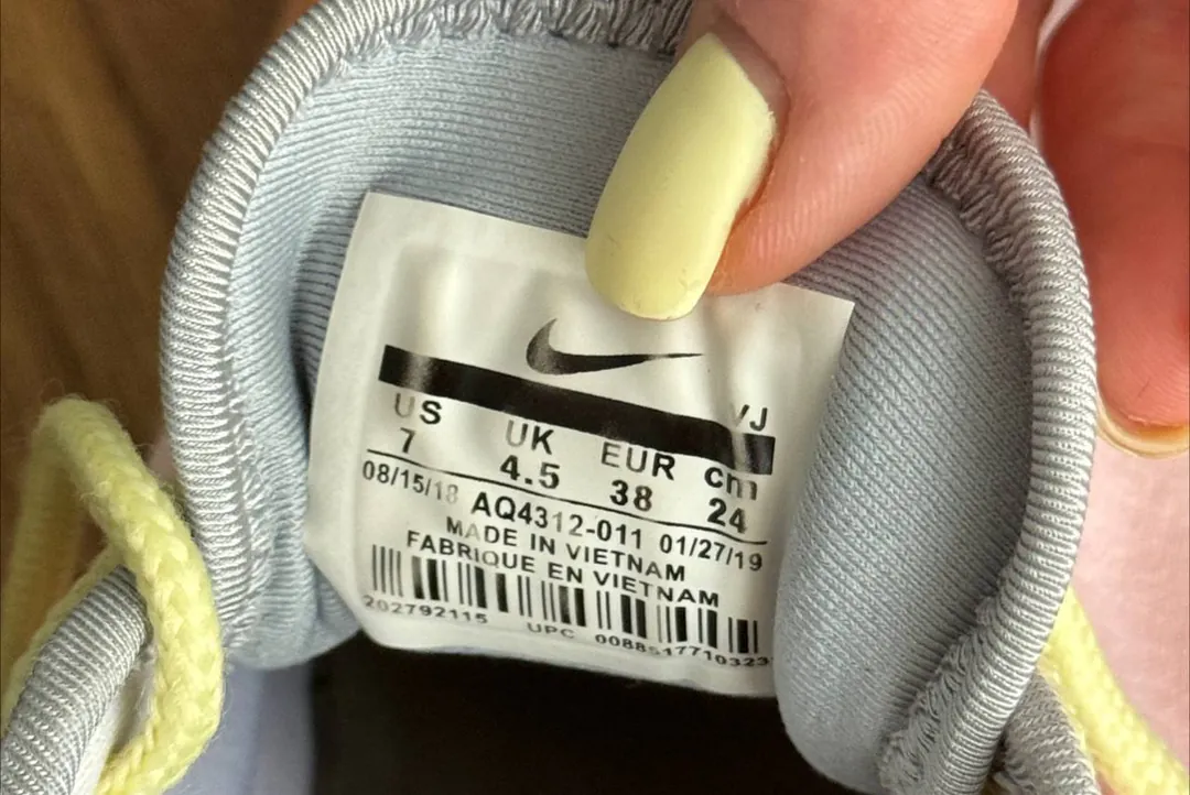 Nike Air Max Sneakers — photo 1