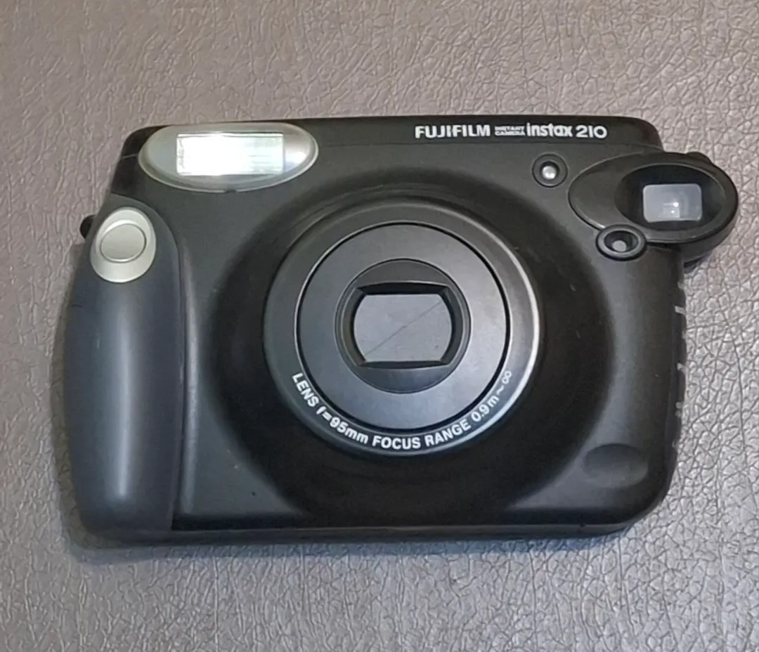 ფოტოაპარატი Fujifilm Instax 210 Wide — ფოტო 1
