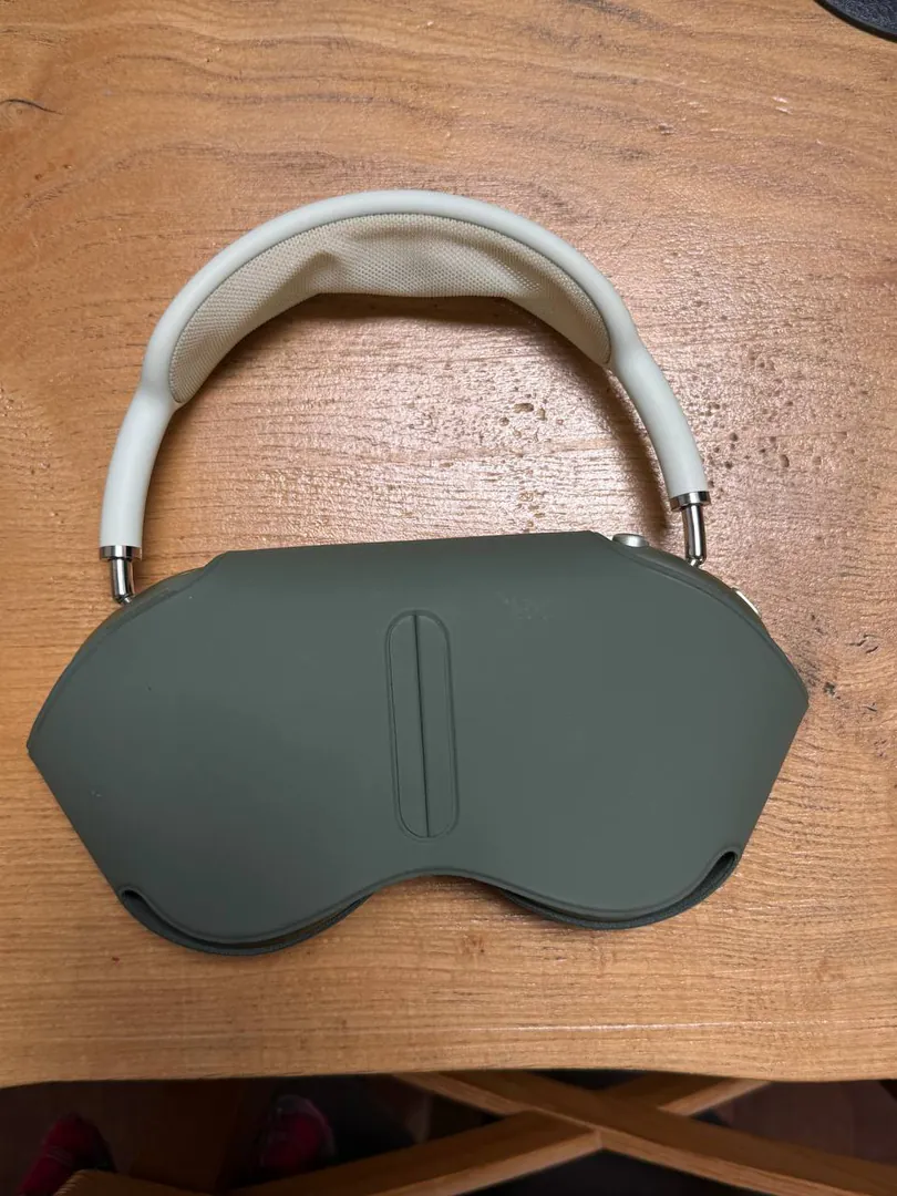 AirPods Max Headphones — photo 3