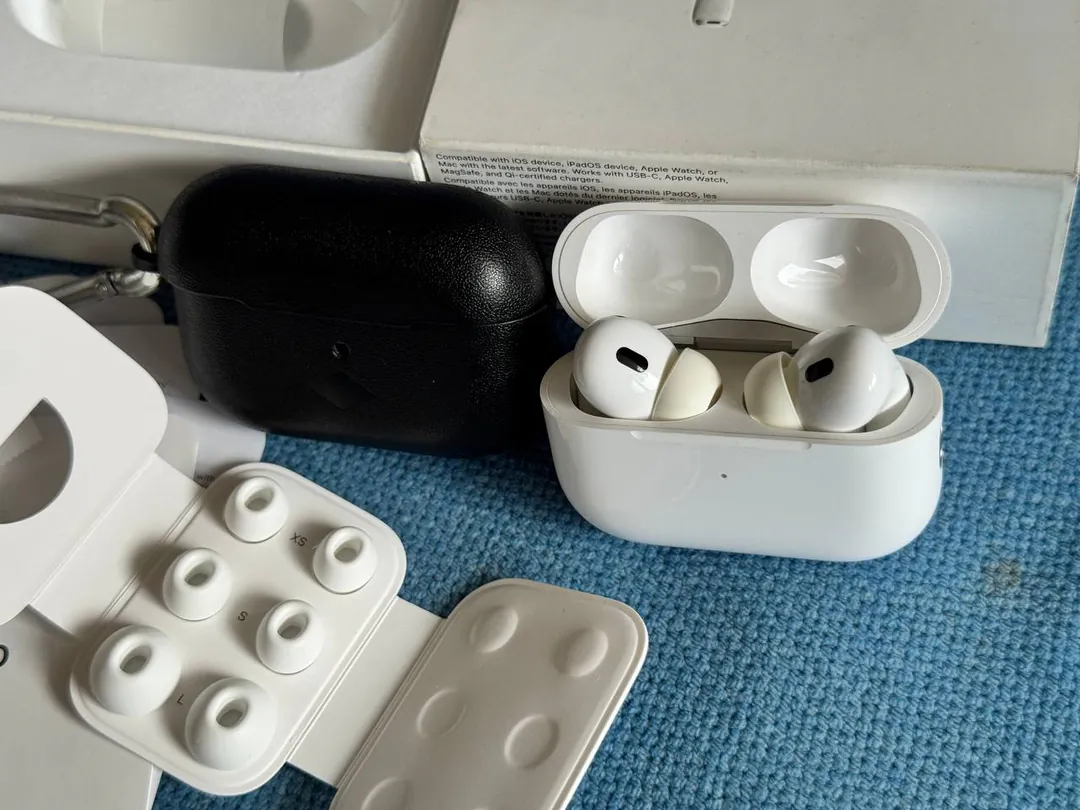Headphones AirPods Pro 2 (Type-C) — photo 4