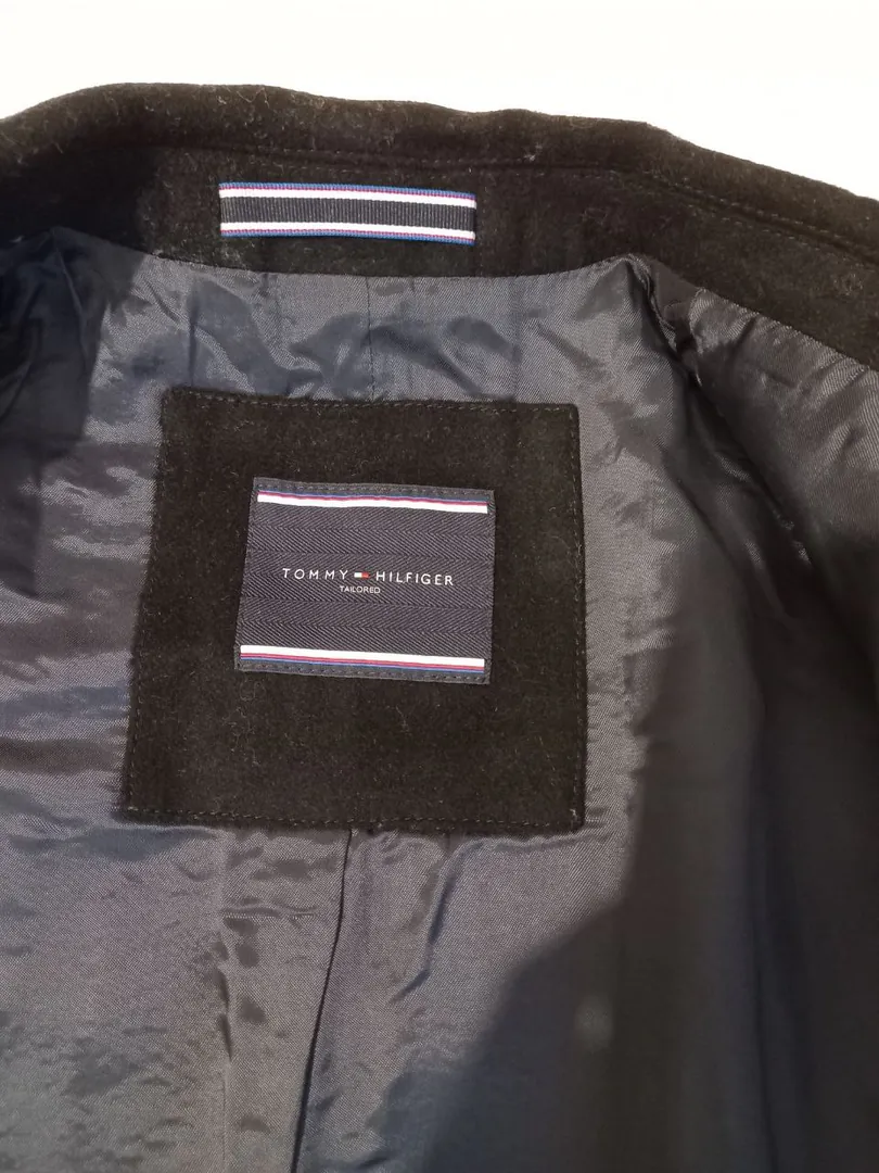კაცის ნახევარპალტო Tommy Hilfiger — ფოტო 3