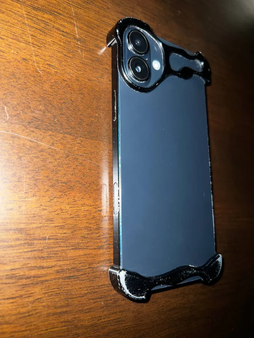 iPhone 16 Plus 128 GB — фото 3