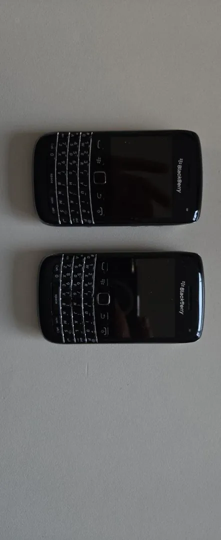 Телефоны BlackBerry Curve — фото 1