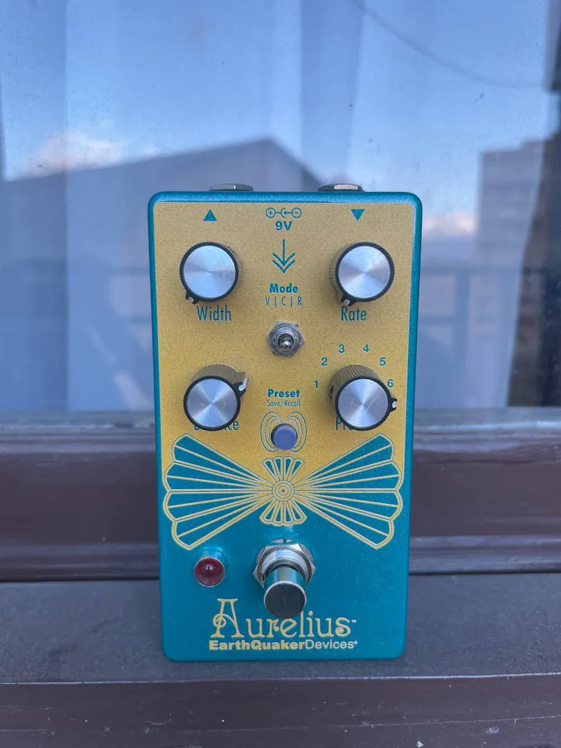 Педаль эффектов EarthQuaker Devices Aurelius Tri-Voice Chorus — фото 1