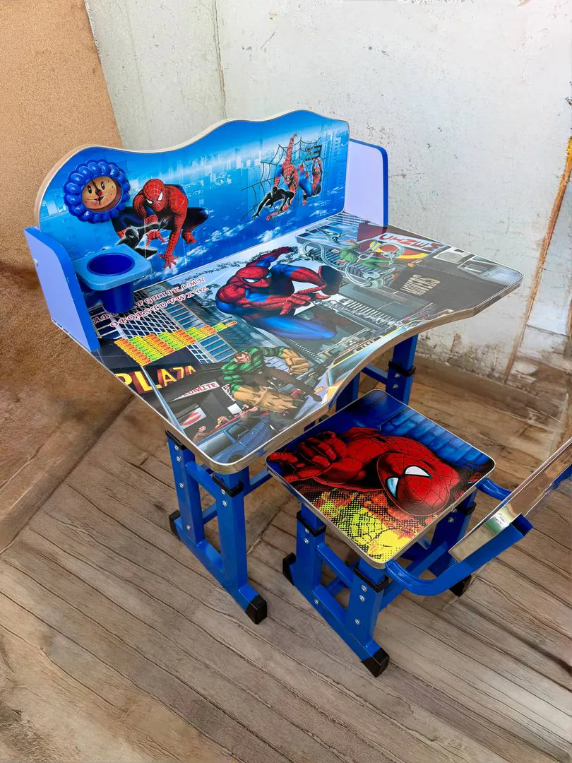 Children's adjustable table and chair set Spider-Man — photo 2
