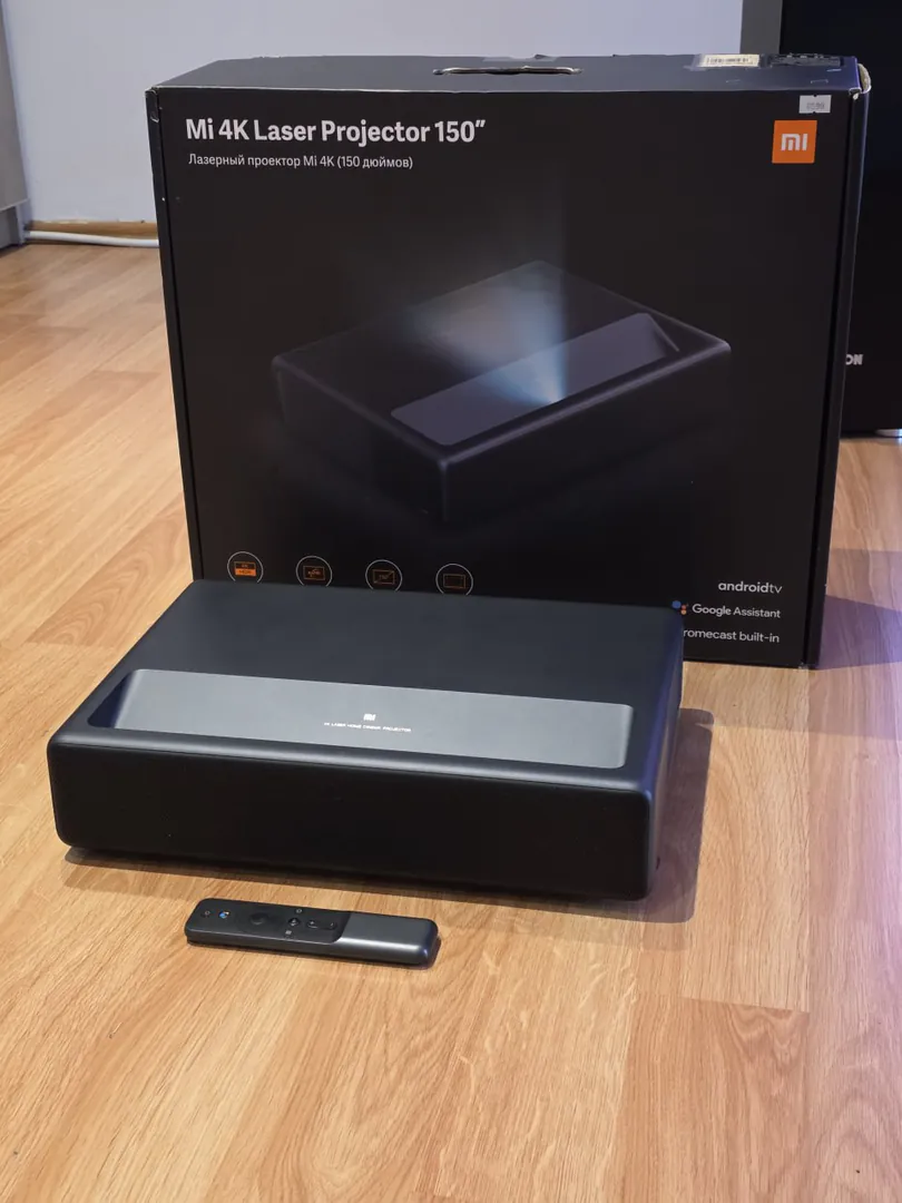 ულტრაბოლოფოკუსური პროექტორი Xiaomi Mi 4K Laser Projector — ფოტო 1