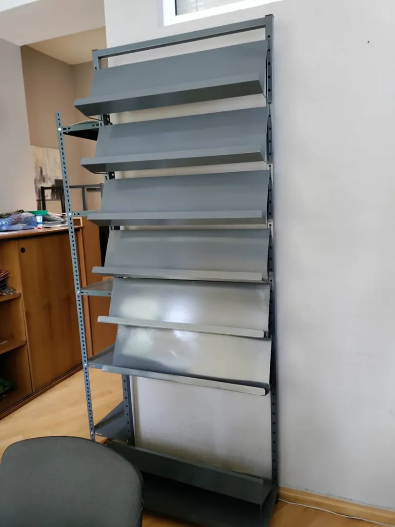 Metal shelves for books and magazines — photo 1