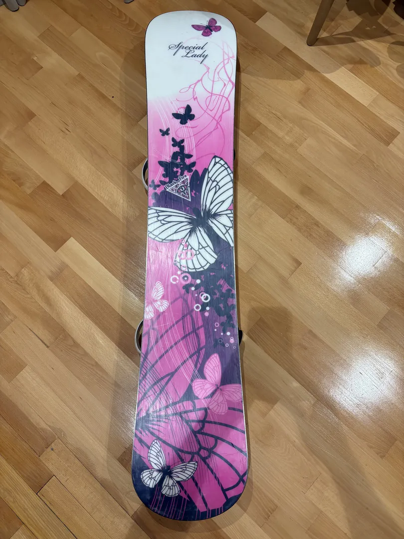 Snowboard with bindings 150 cm — photo 1