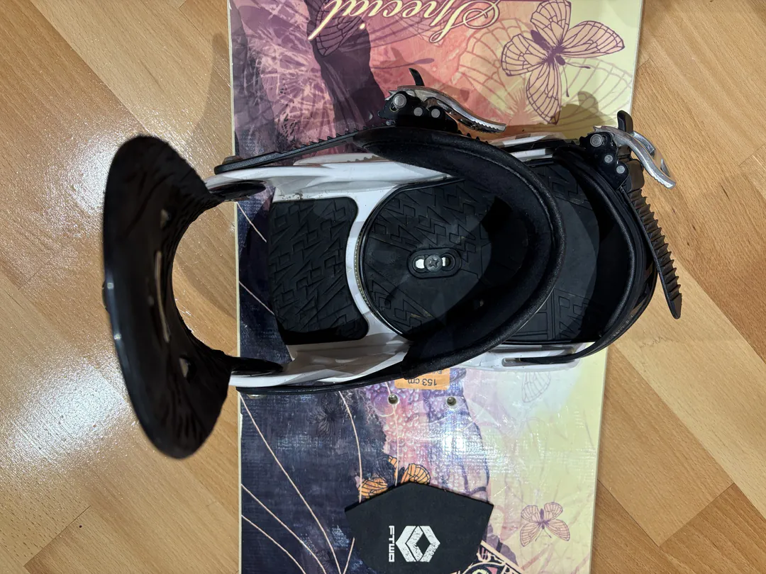 Snowboard with bindings 150 cm — photo 2