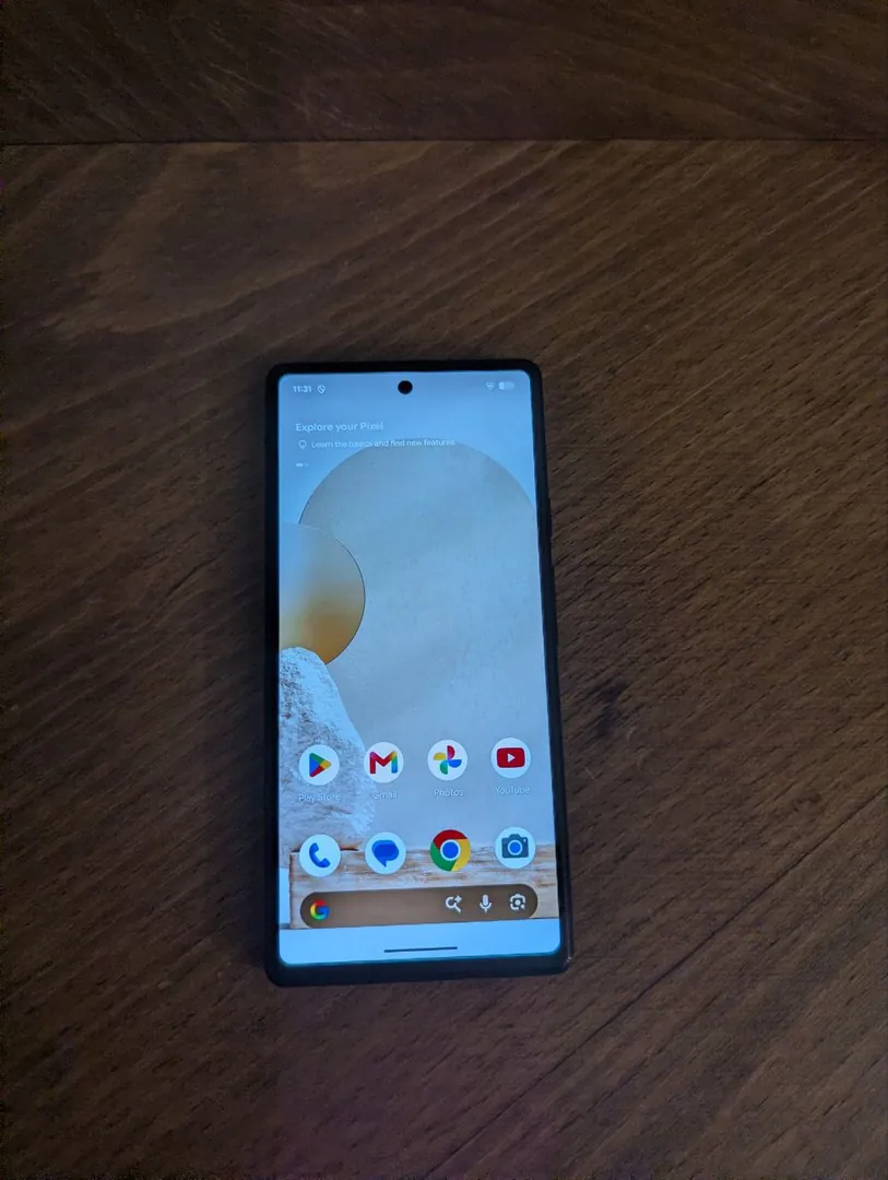 Google Pixel 6a — фото 1