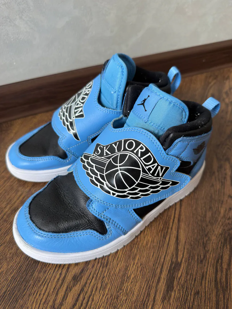 Jordan Sky Jordan Sneakers — photo 1