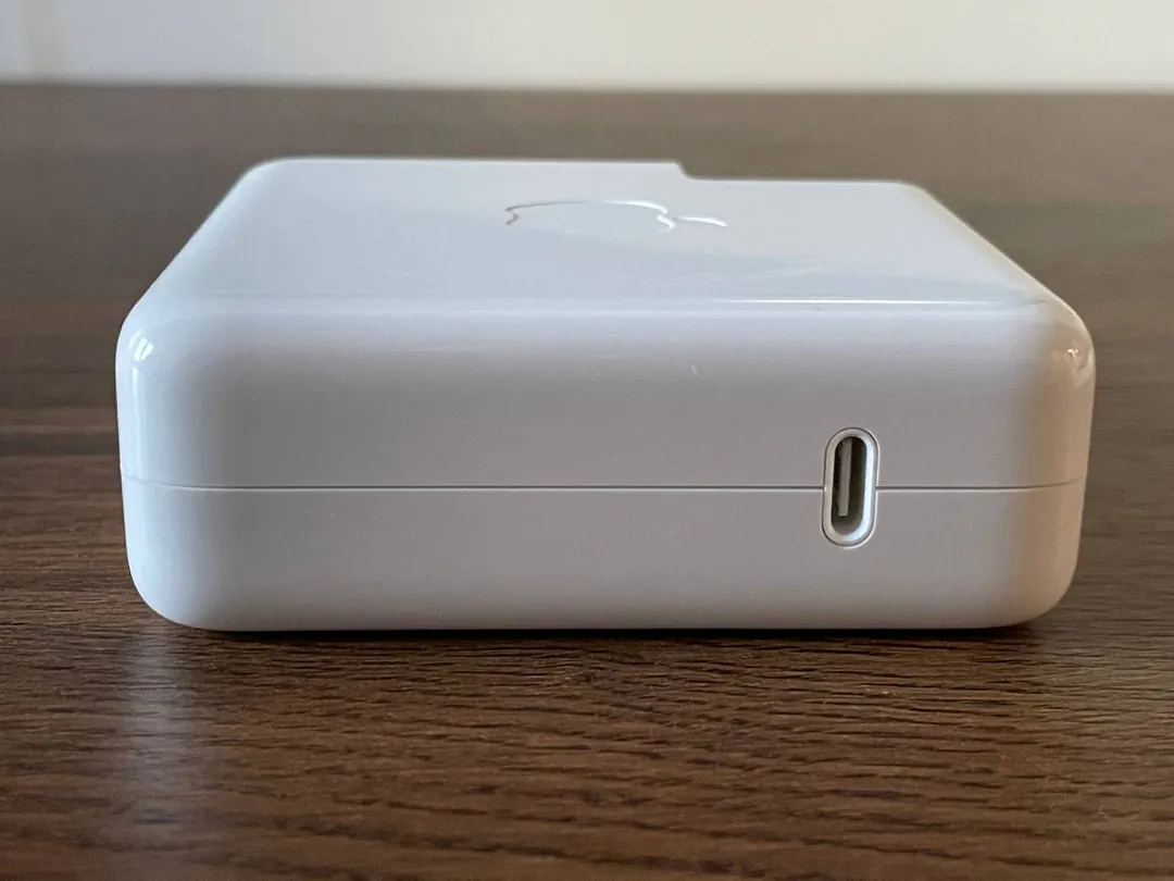 Зарядный блок Apple USB-C 96W — фото 4