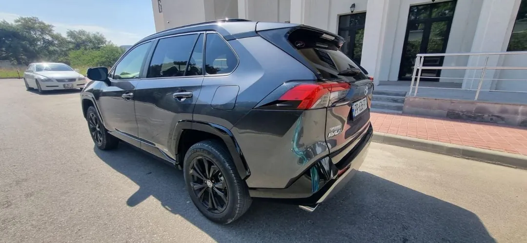 Toyota RAV4 SE Hybrid 4x4 2024 — photo 3