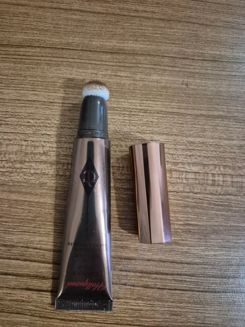 Контуринг Charlotte Tilbury Hollywood Contour Wand — фото 2
