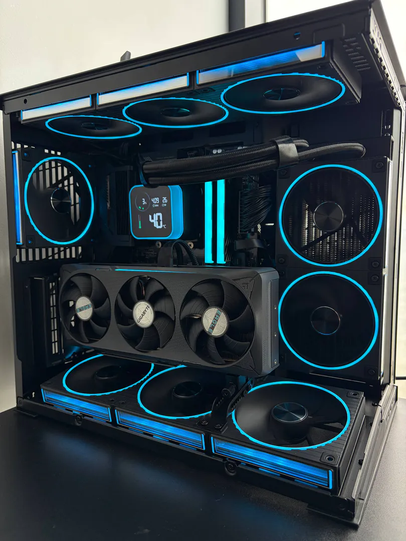 სათამაშო კომპიუტერი Ryzen 7 7800X3D RTX 5070 — ფოტო 2