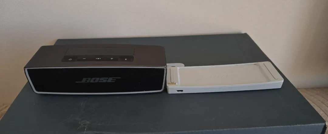 Portable speaker Bose SoundLink Mini II — photo 2