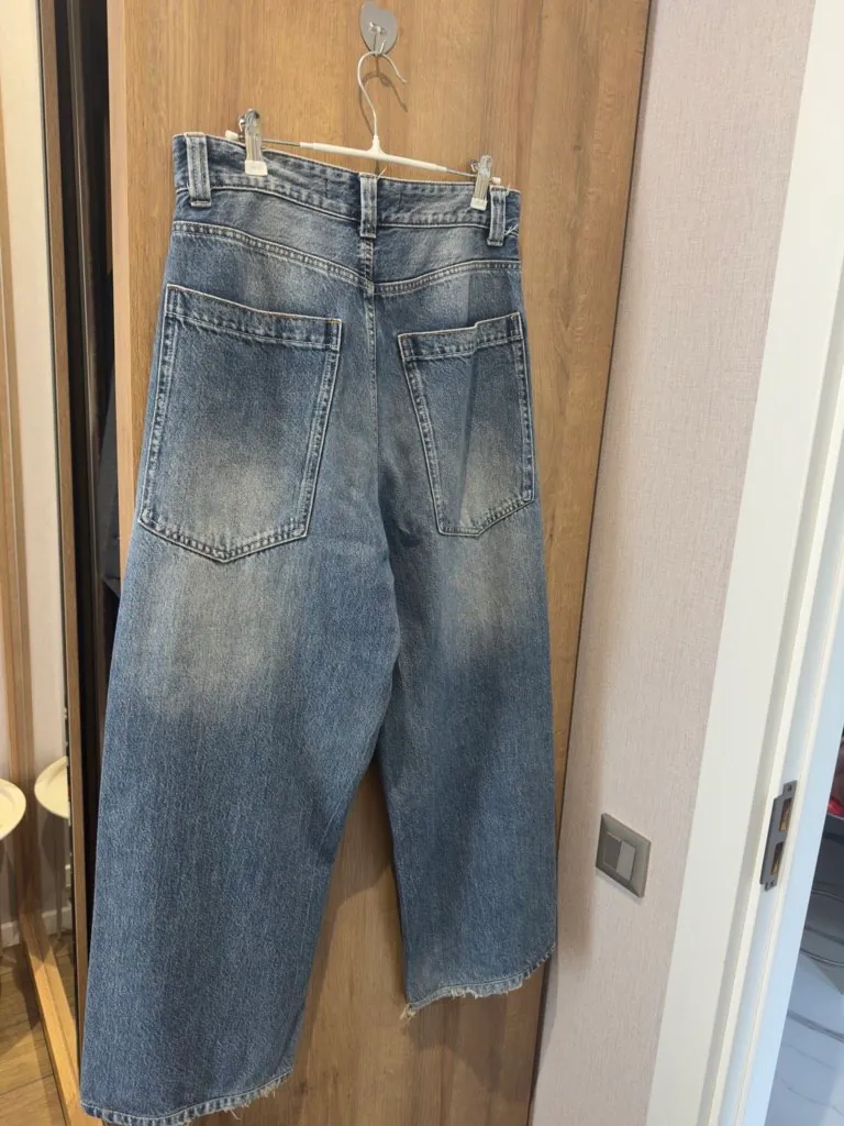 კაცური Bershka Baggy ჯინსი — ფოტო 4