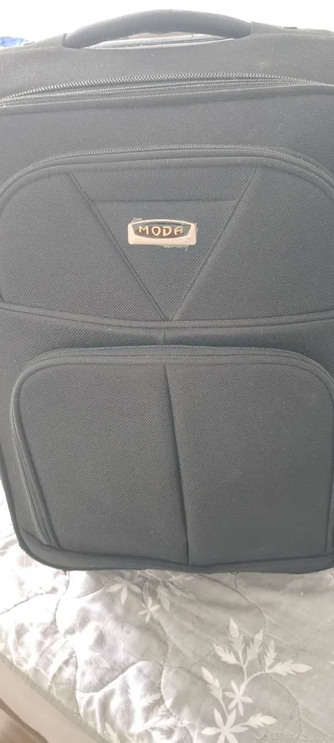 Suitcase — photo 3