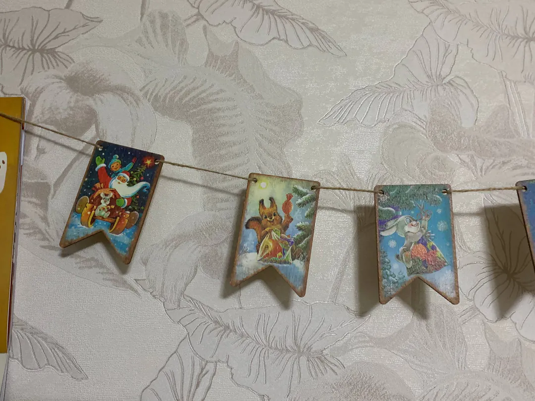 Wooden flags with illustrations — photo 3