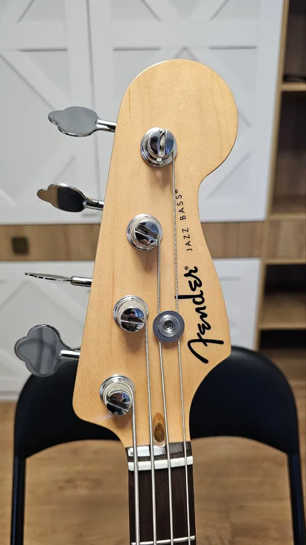 Бас-гитара Fender Standard Jazz Bass — фото 5