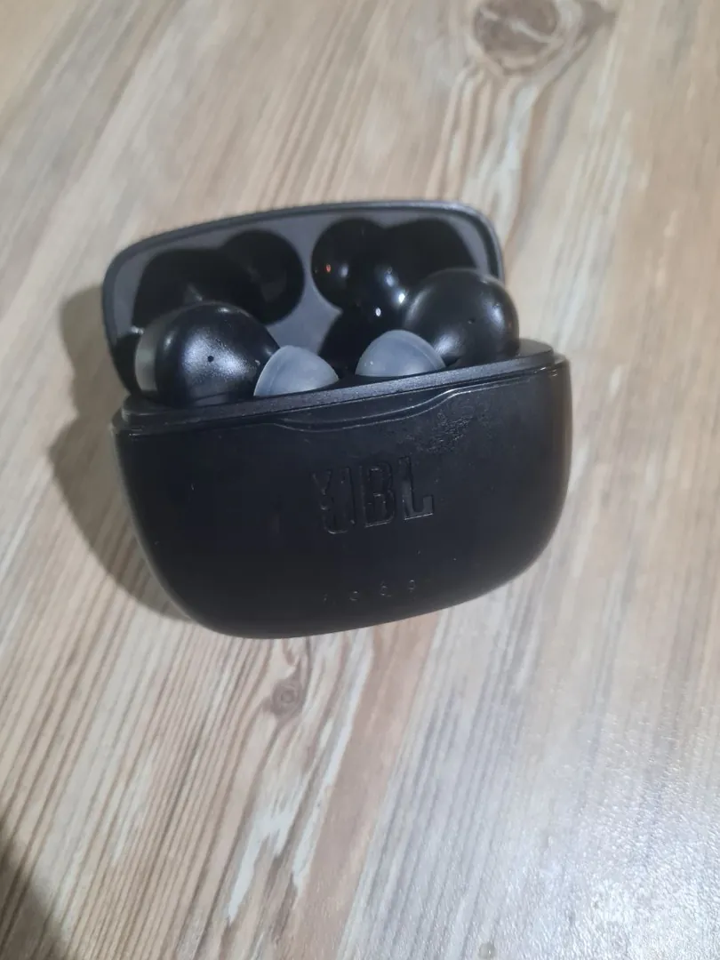 Wireless headphones JBL Tune 215TWS — photo 1