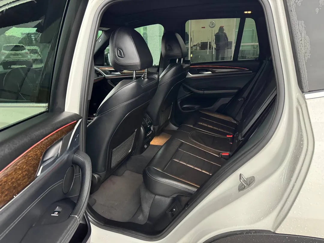 BMW X3 2.0 — фото 1
