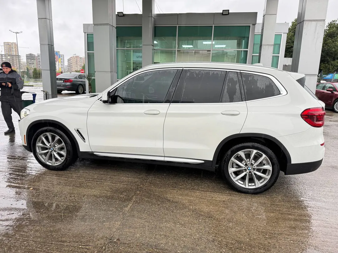 BMW X3 2.0 — фото 4