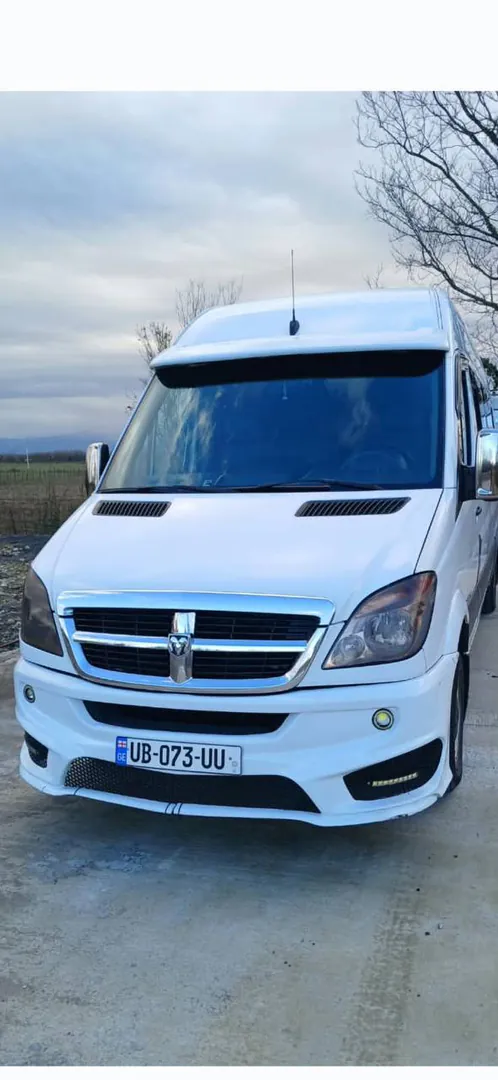 Mercedes-Benz Sprinter 3.0 დიზელი 2007 — ფოტო 4