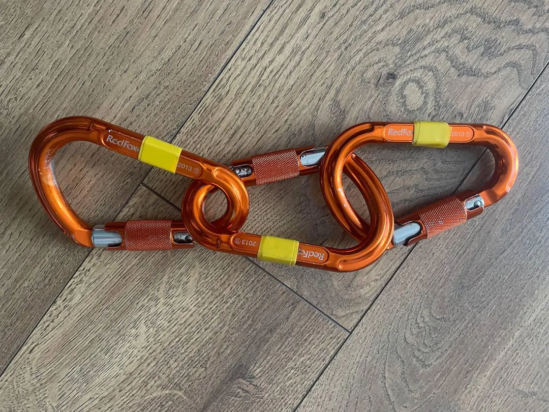 Carabiners Red Fox — photo 1