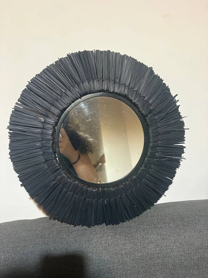 Mirror — photo 1