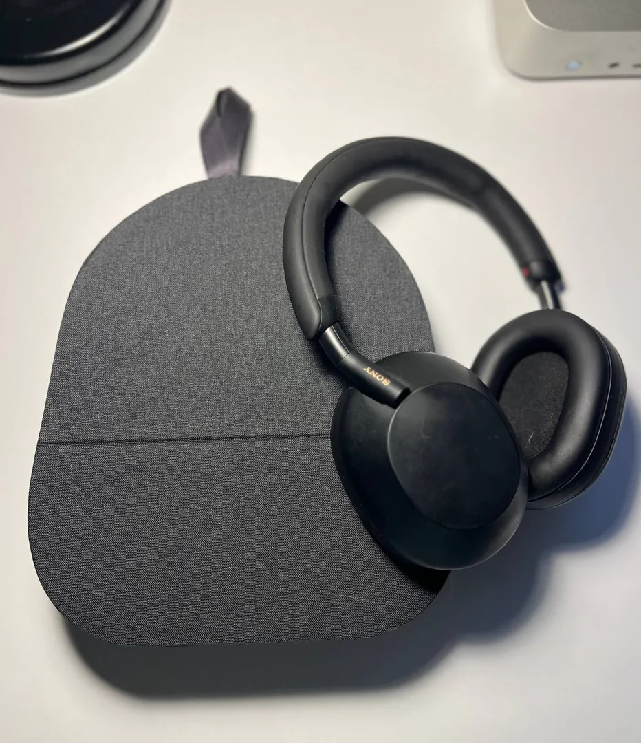Sony WH-1000XM5 Headphones — photo 2